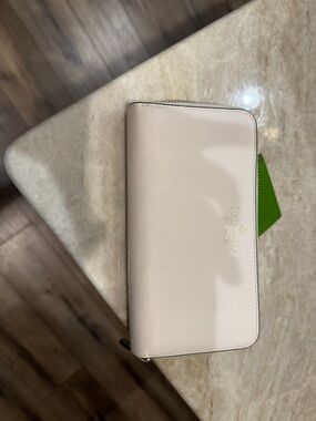 kate spade cream zip-around saffiano wallet with gold hardware -NWOT